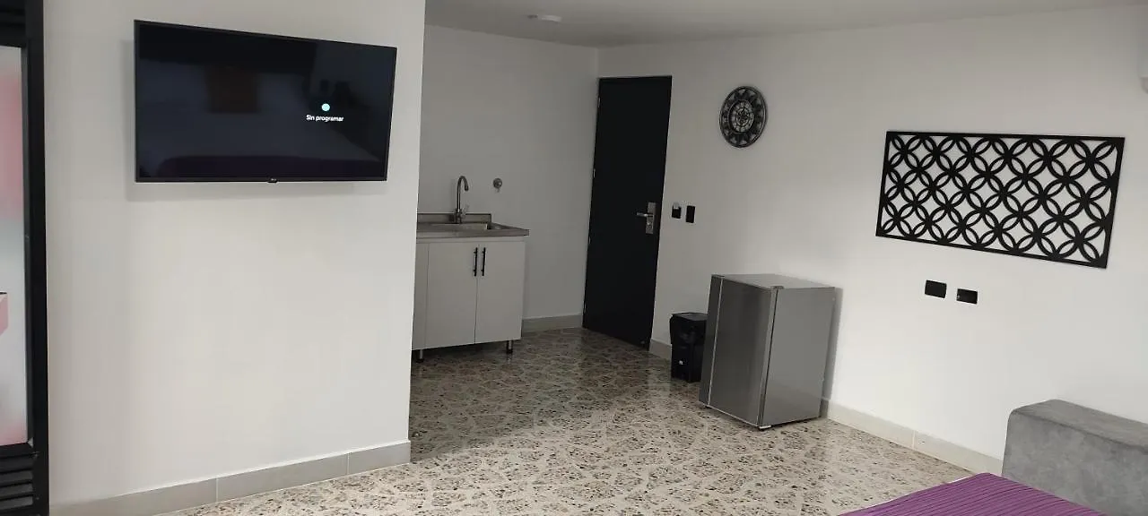 Hotel Ofix 0*, Medellín