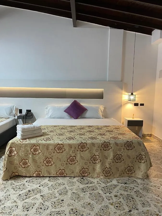 Hotel Ofix 0*, Medellín Colombia
