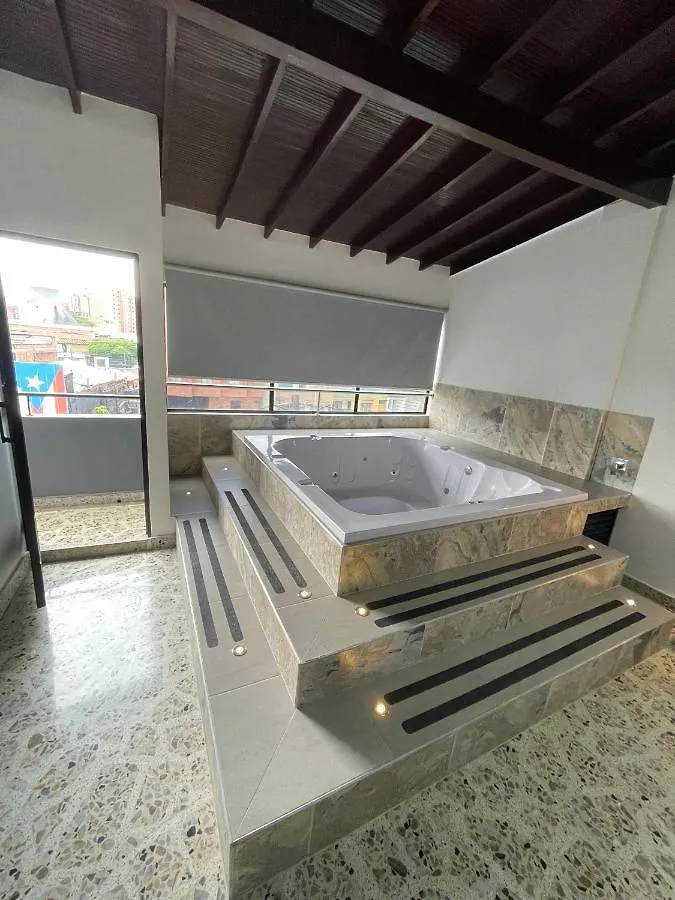 Hotel Ofix 0*, Medellín Colombia