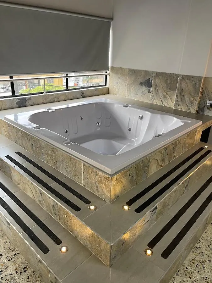 Hotel Ofix 0*, Medellín Colombia